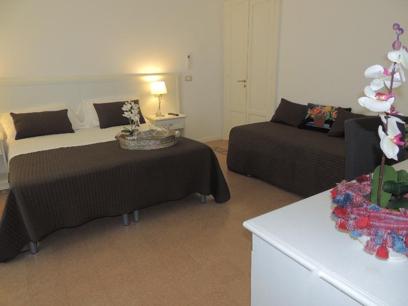 B&B Nike - Rooms Only Syracuse Eksteriør bilde